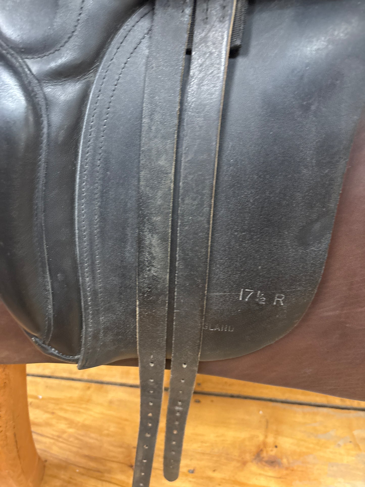 Moritz Dressage Saddle-Black-17.5”-Regular