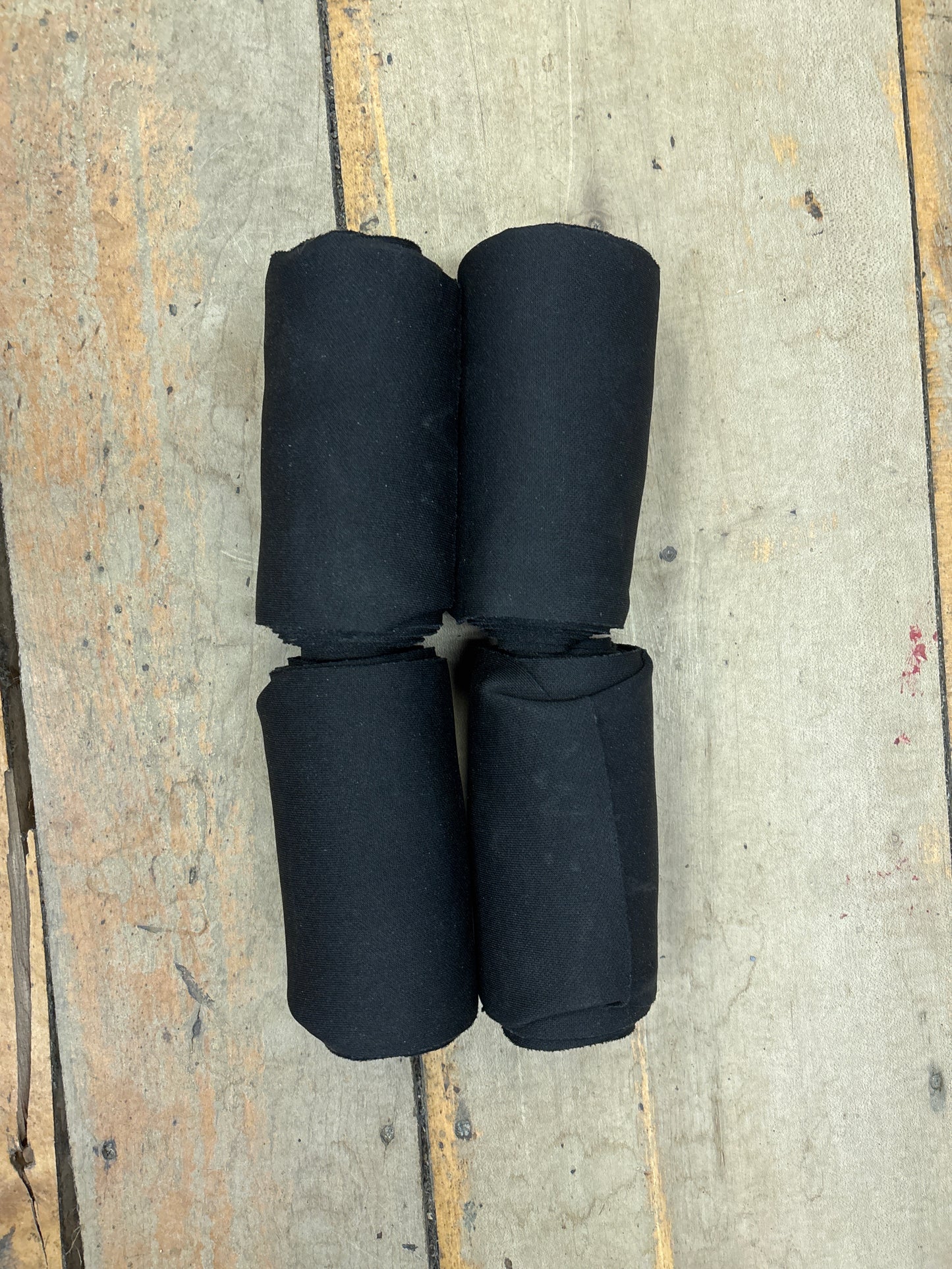 Standing Wraps-Black