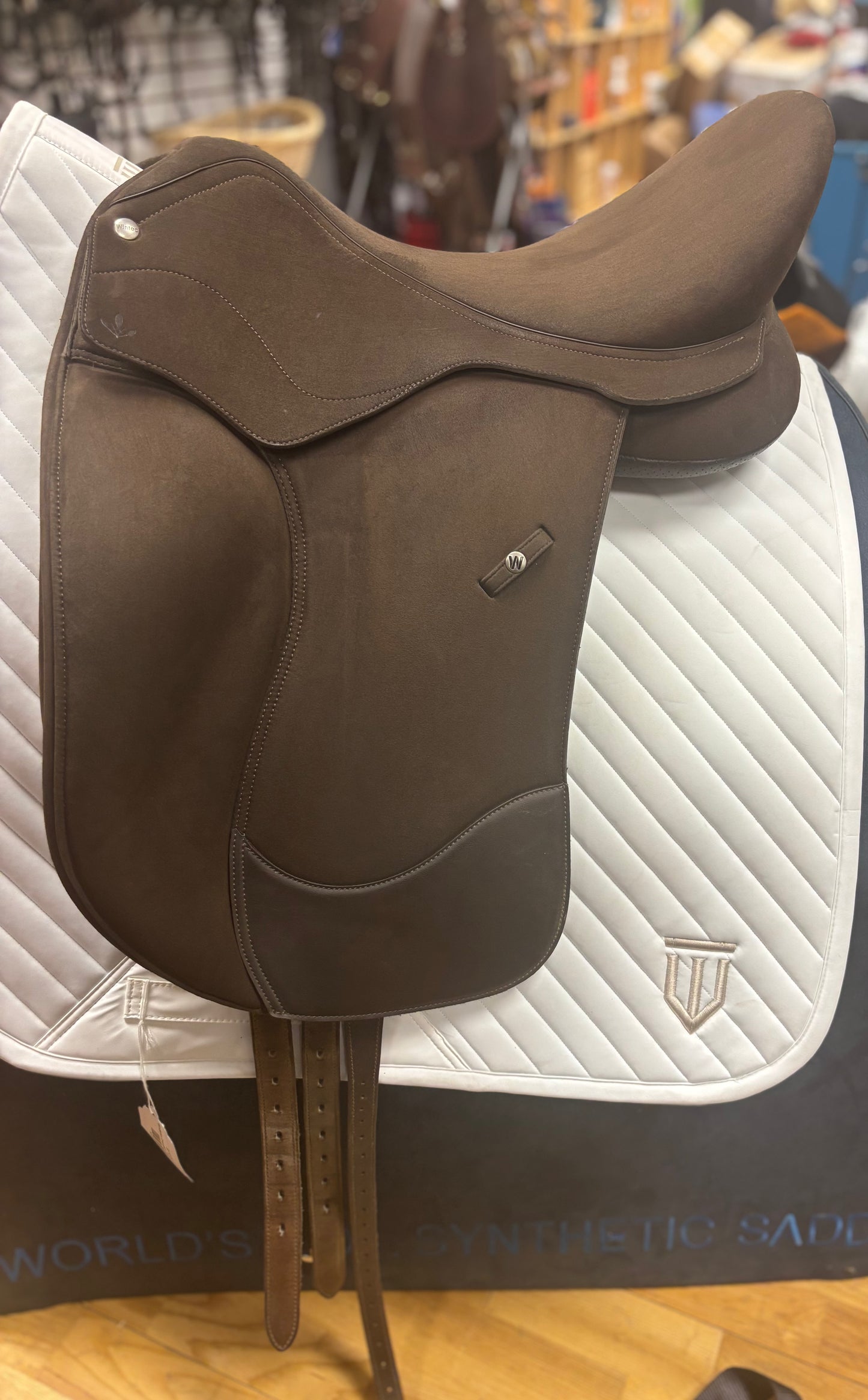 Wintec Isabell Icon Dressage Saddle-Brown-17”-Adjustable