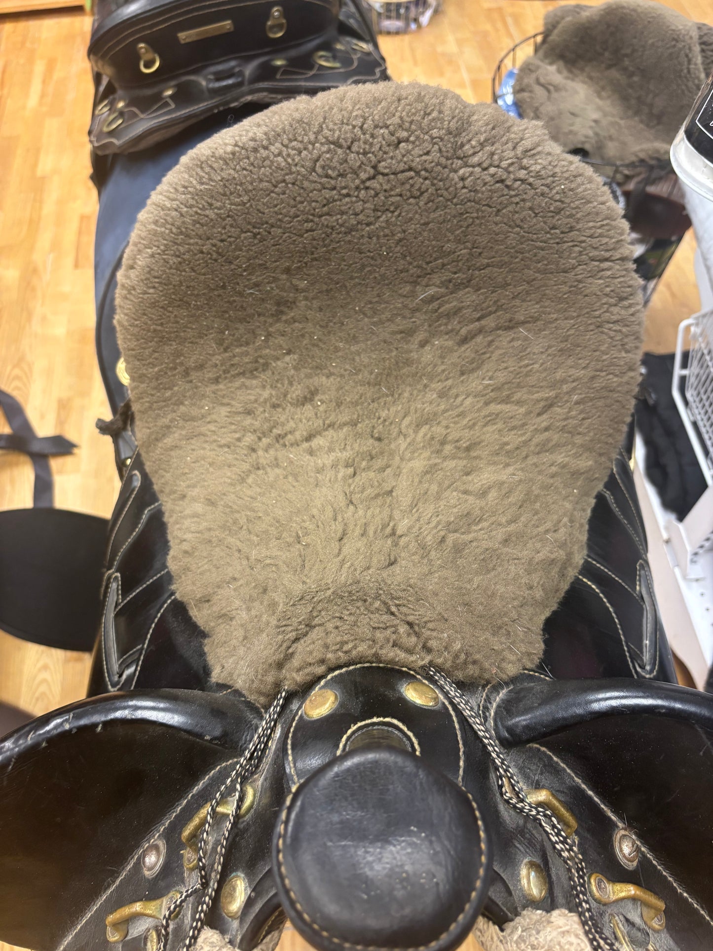 Australian Stock Saddle-Black-Medium Wide-17”