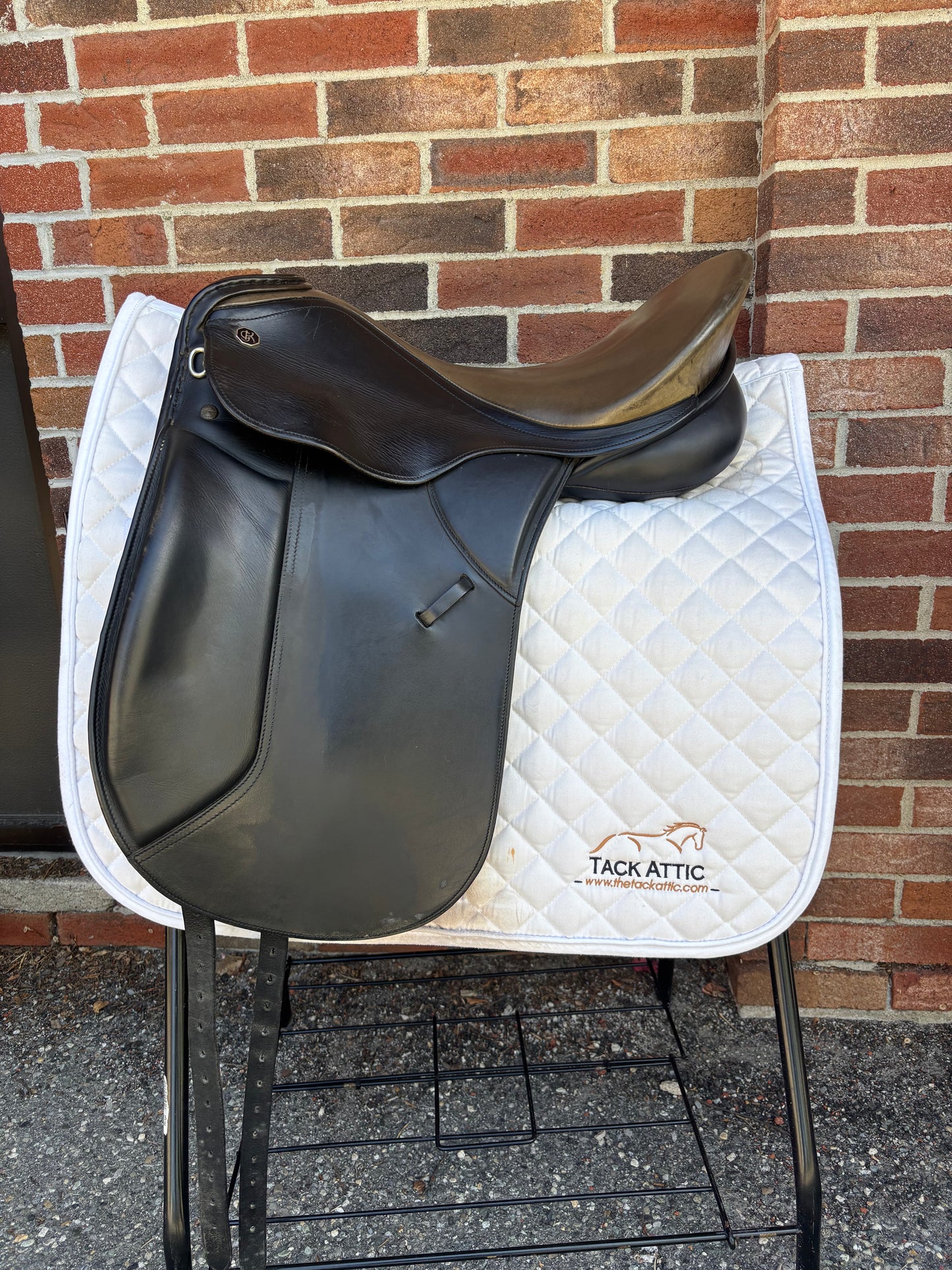 Kieffer Munchen Dressage Saddle-Black-17”-Medium