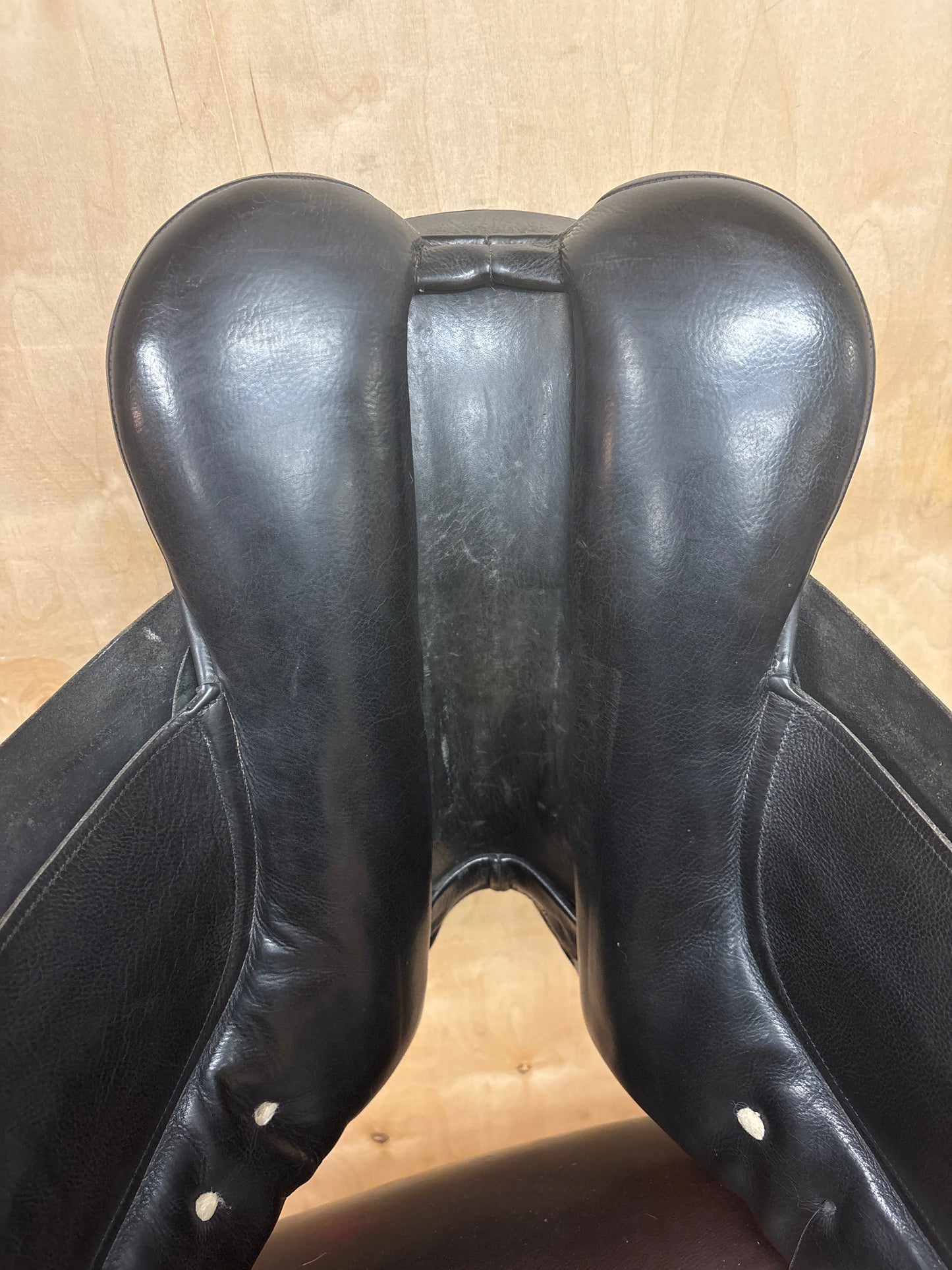 Albion SLK Dressage Saddle-Black-18”-Medium Wide