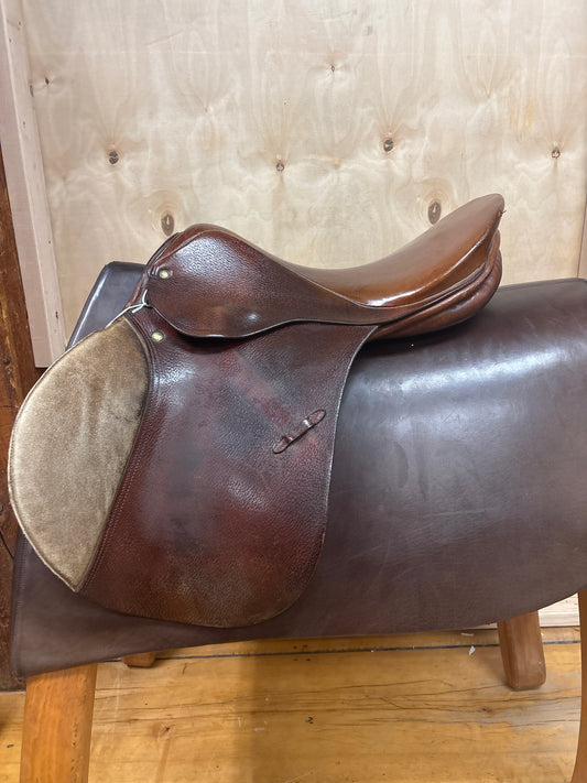 Stubben Sigfried Close Contact Saddle-Brown-17.5”-30cm