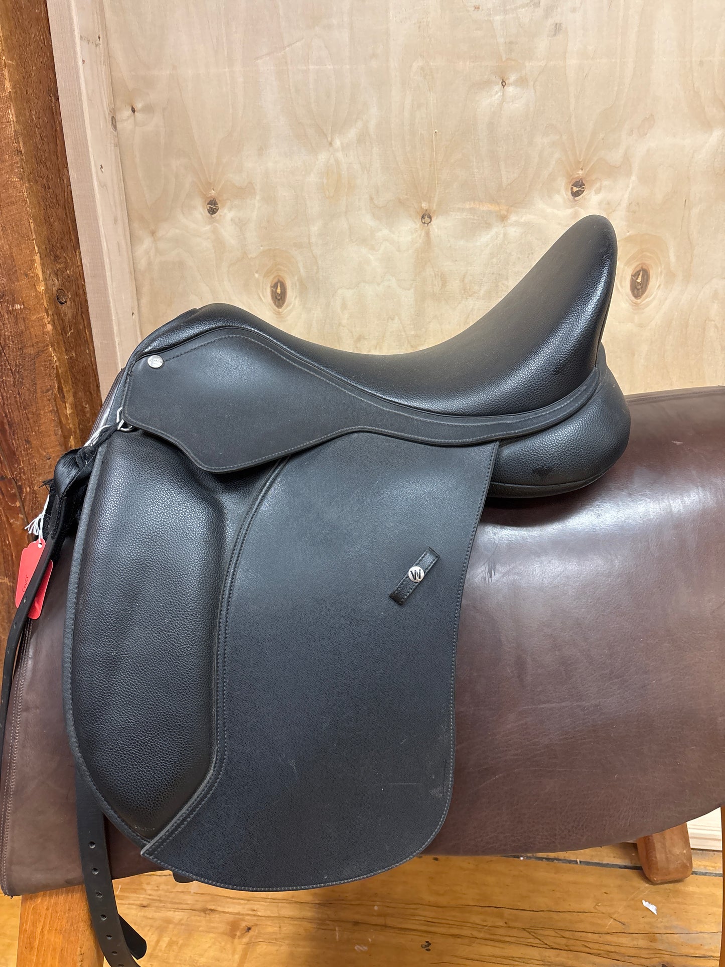 Wintec 500 Dressage Saddle-Black-17.5”-Adjustable