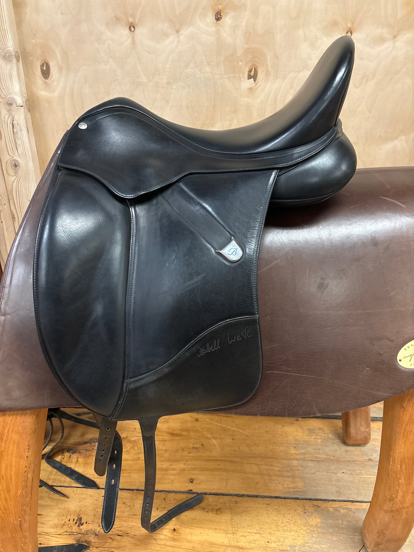 Bates Isabell Dressage Saddle-Black-Adjustable-17.5”