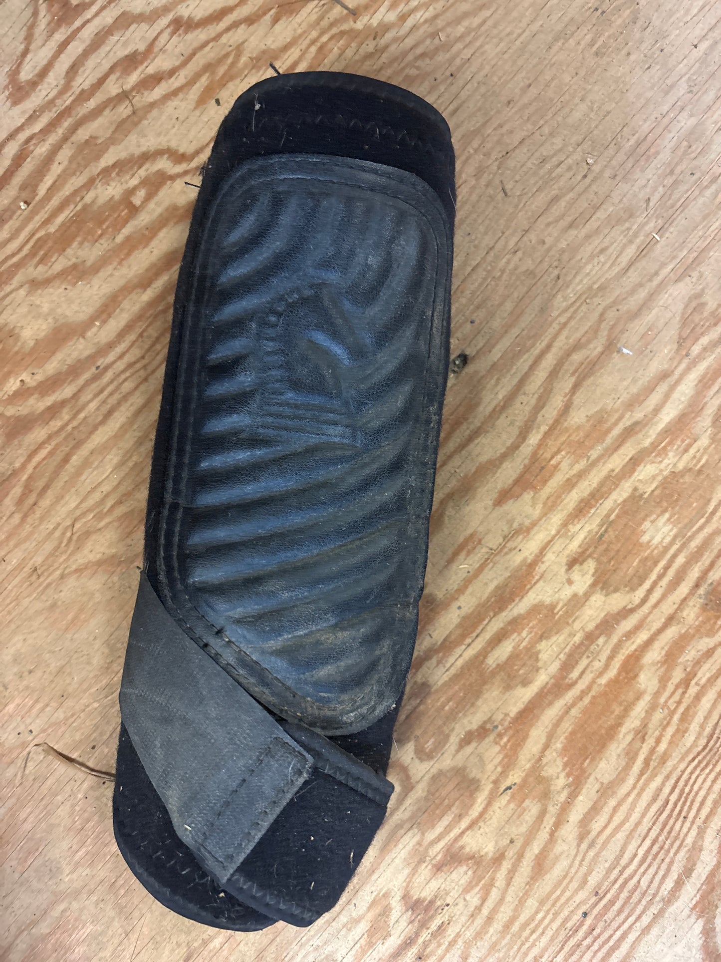 Classic Equine SMB-Black-Medium