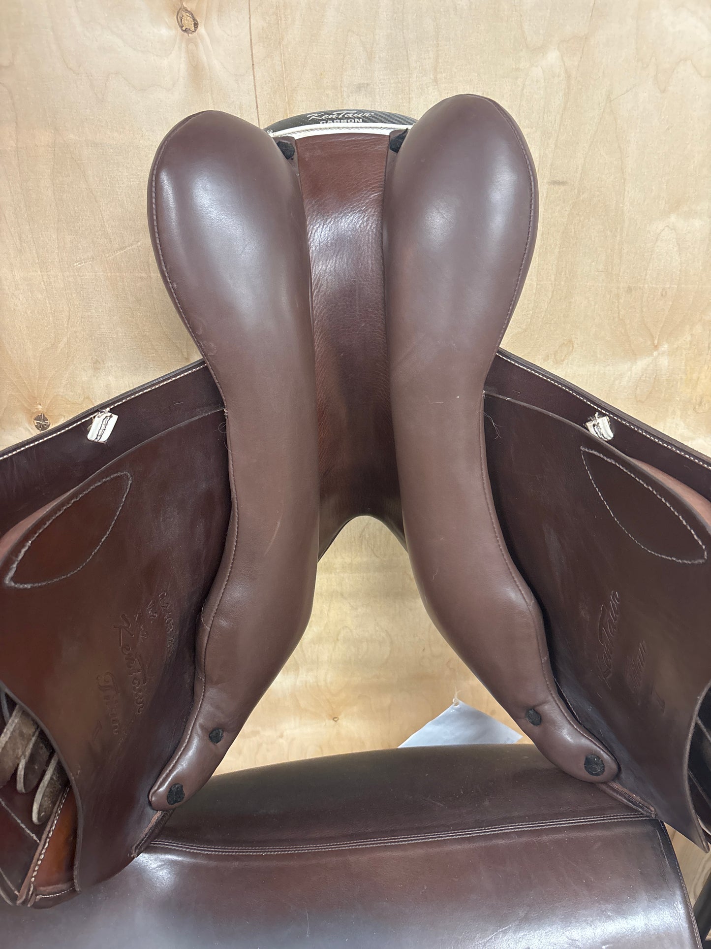 KenTaur Titan II Jump Saddle-Brown-17.5”-+2