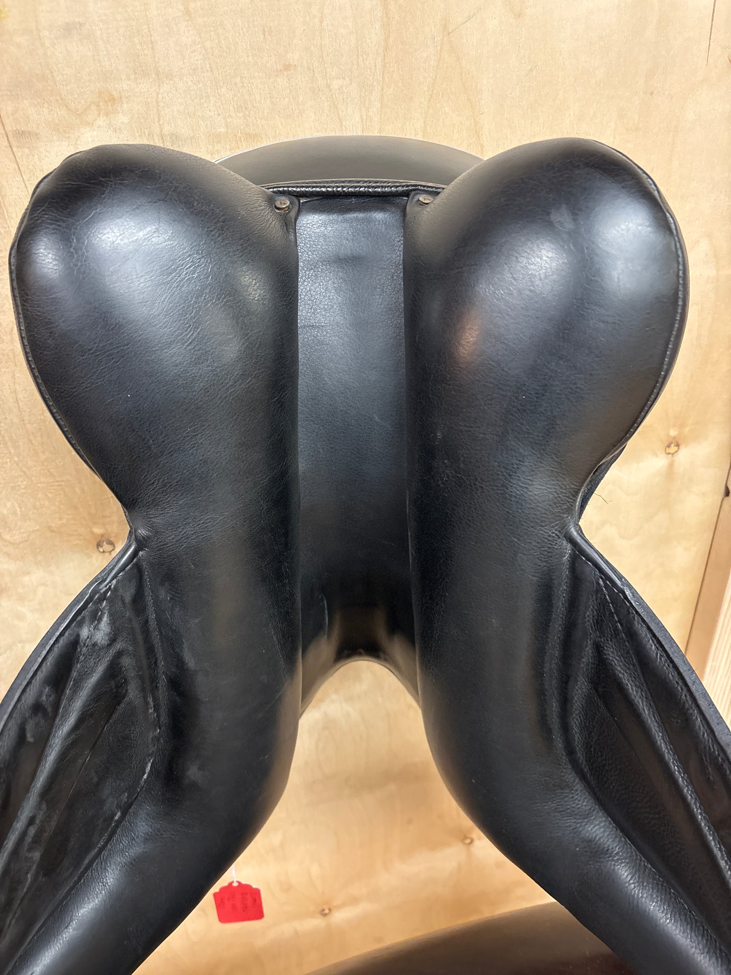 Custom Saddlery Icon Coda Dressage Saddle-Black-17.5”-Medium Wide