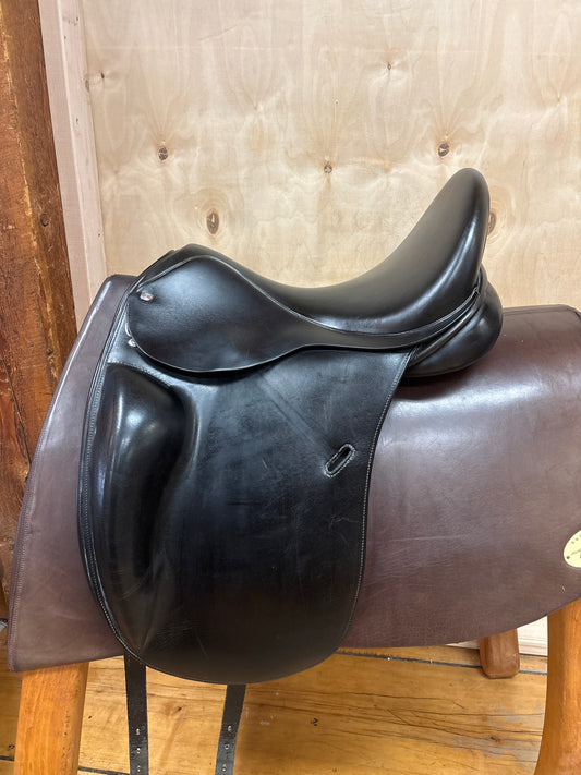 Custom Saddlery Versailles Custom Dressage Saddle-Black-17”-Medium Wide