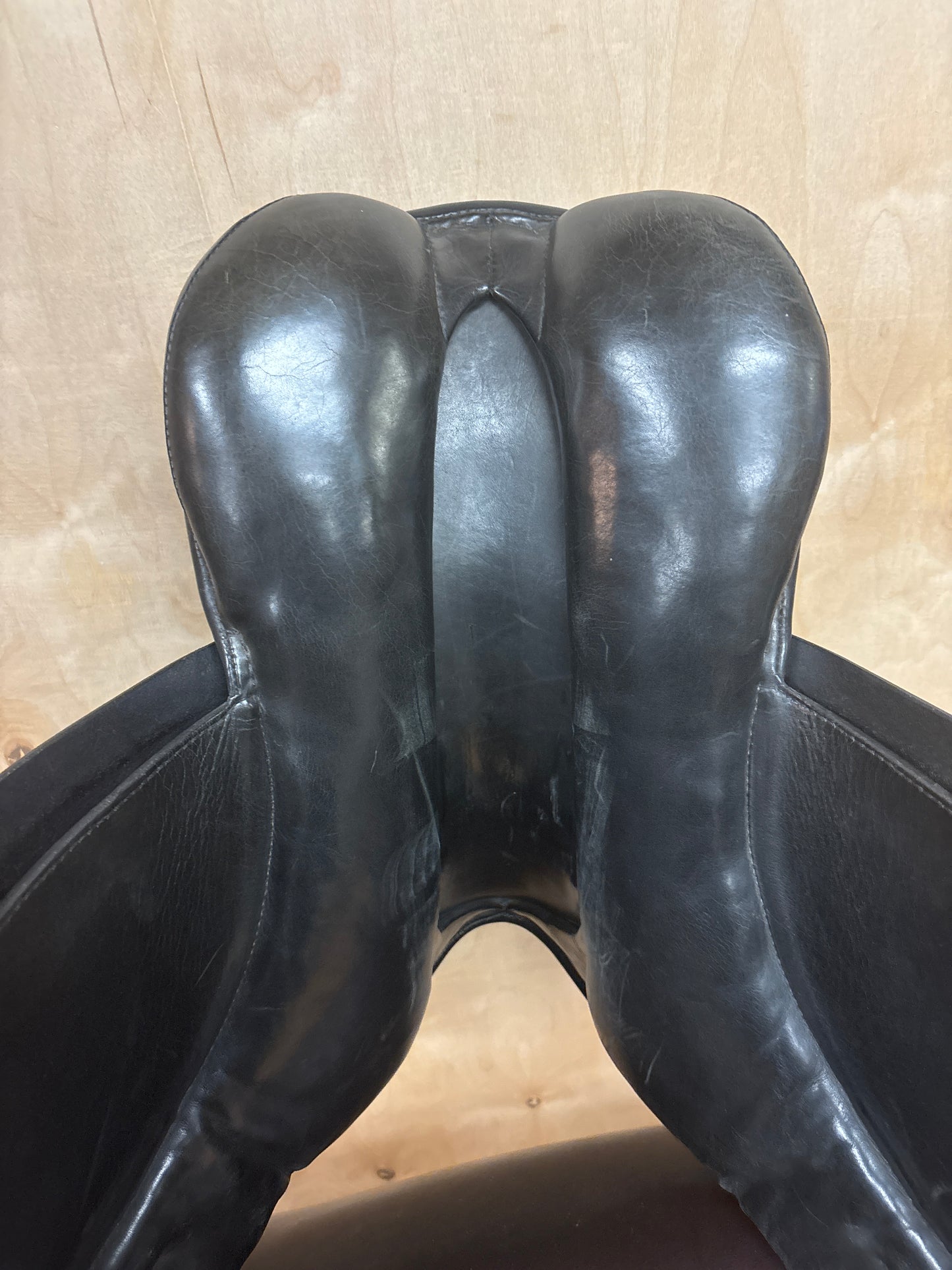 K. Neidersuss Sinphonie Dressage Saddle-Black-17.5”-Medium Wide