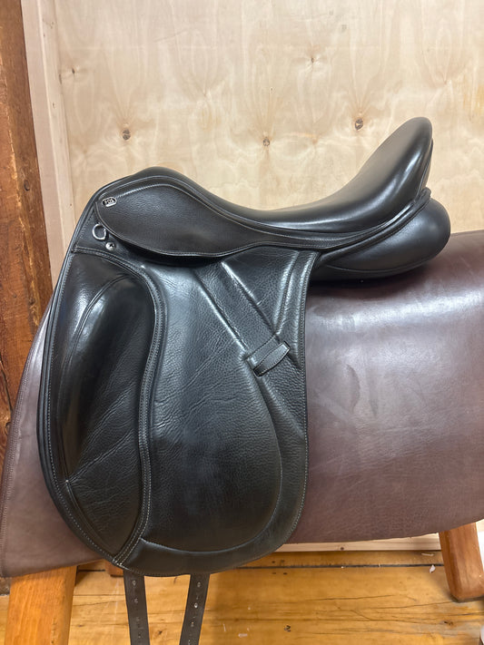 PDS Dressage Saddle-Black-18”-Adjustable