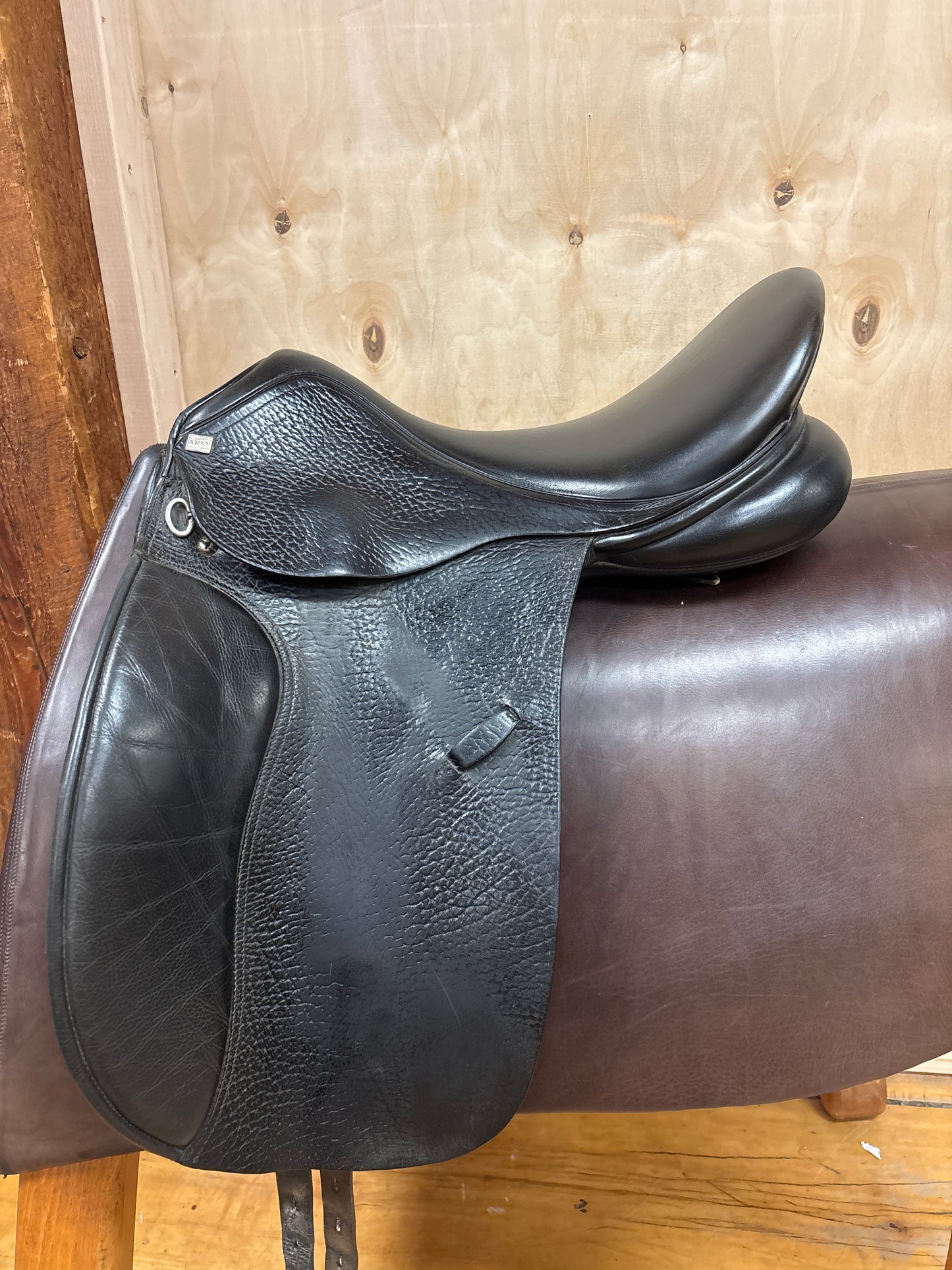 Anky Dressage Saddle-Black-17.5”-Adjustable