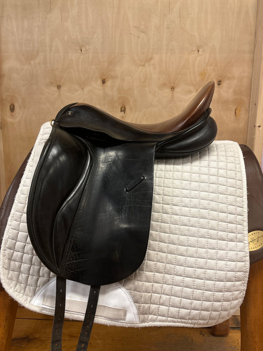 JRD Dressage Saddle-Two Tone-Wide-18”