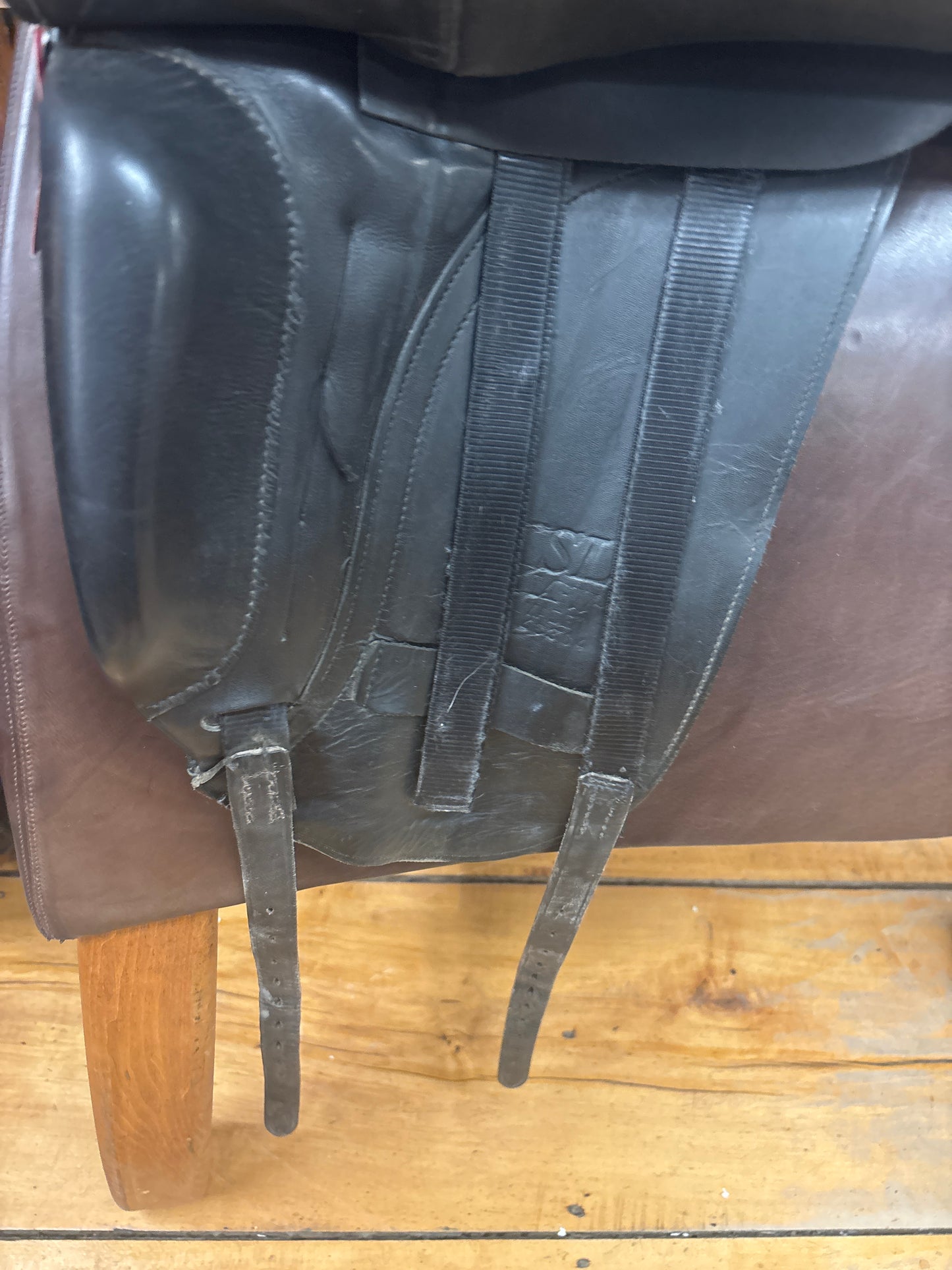 Albion SLK Dressage Saddle-Black-18”-Medium Wide