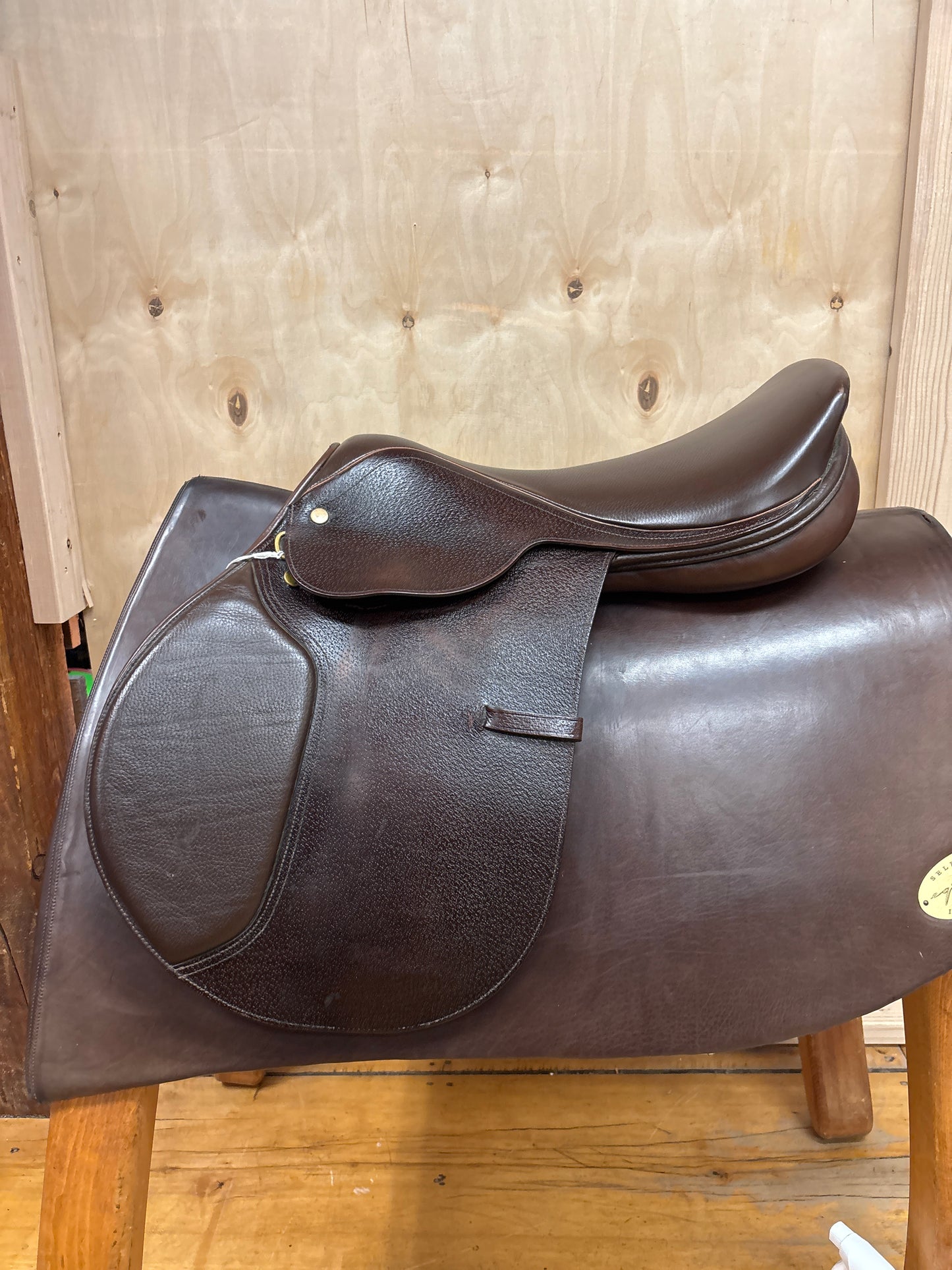 Felton Jump Saddle-Brown-17.5”-Medium Narrow