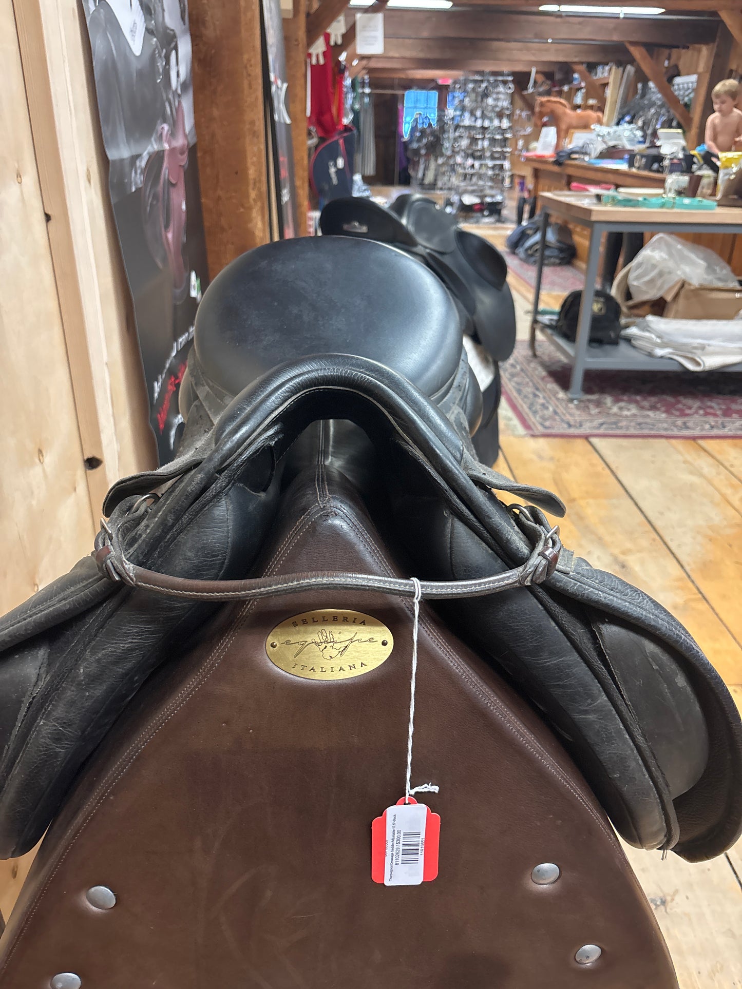 Thorowgood Dressage Saddle-Black-17.5”-Adjustable