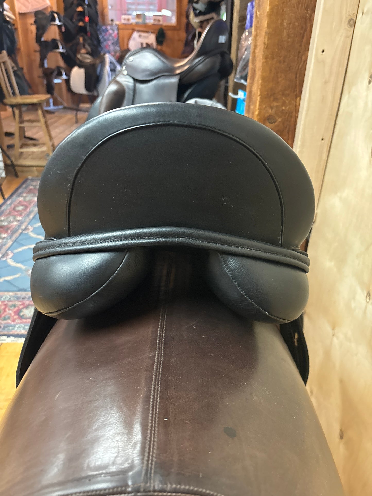 Takt TSD-37 Dressage Saddle-Black-17”-Medium Wide