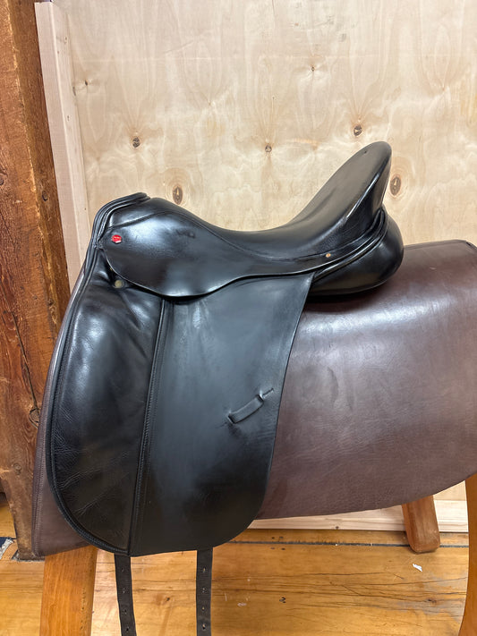 Albion SLK Dressage Saddle-Black-18.5”-Medium Wide