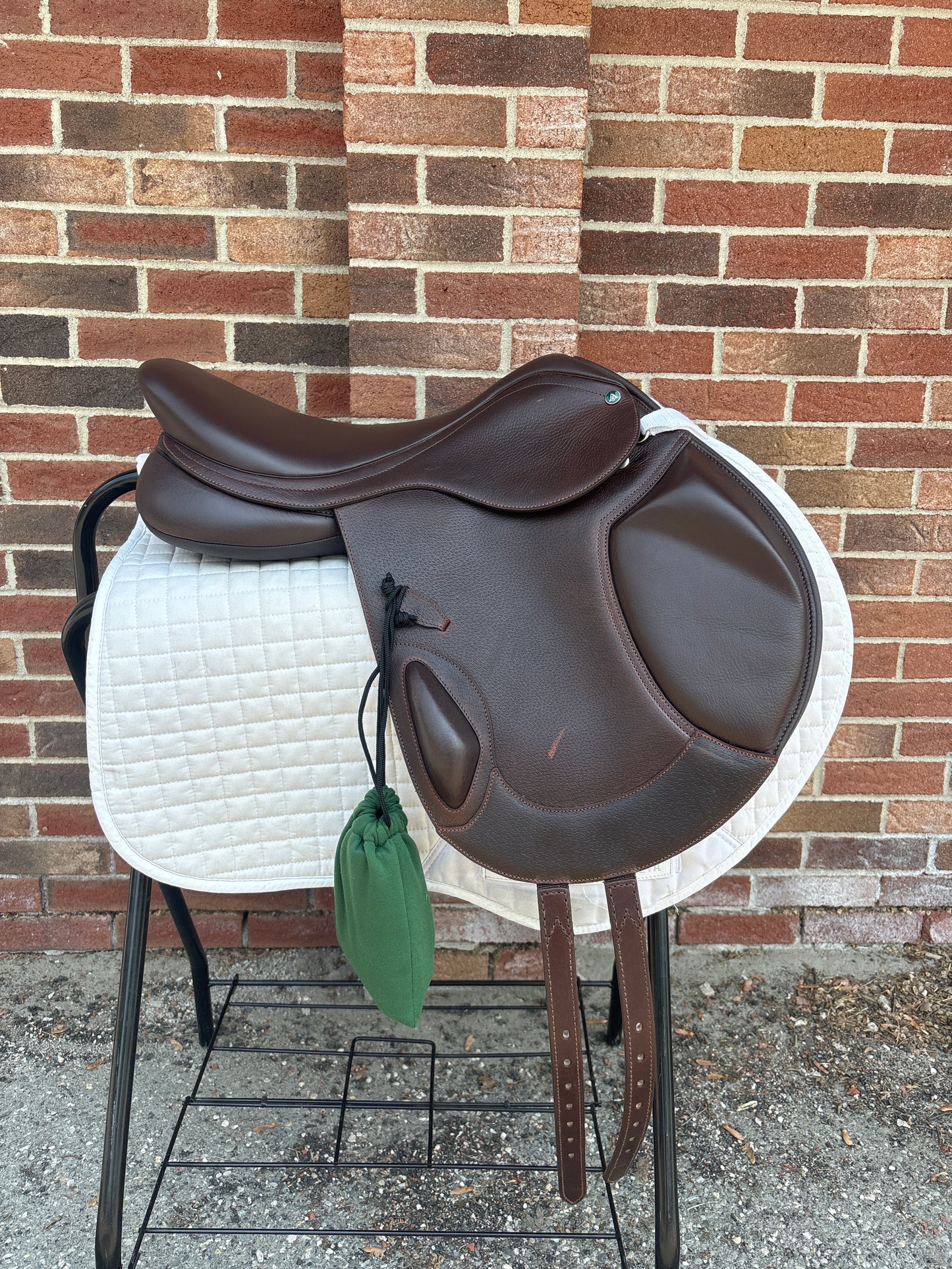 Arena Monoflap Jump Saddle-Brown-Adjustable-17”
