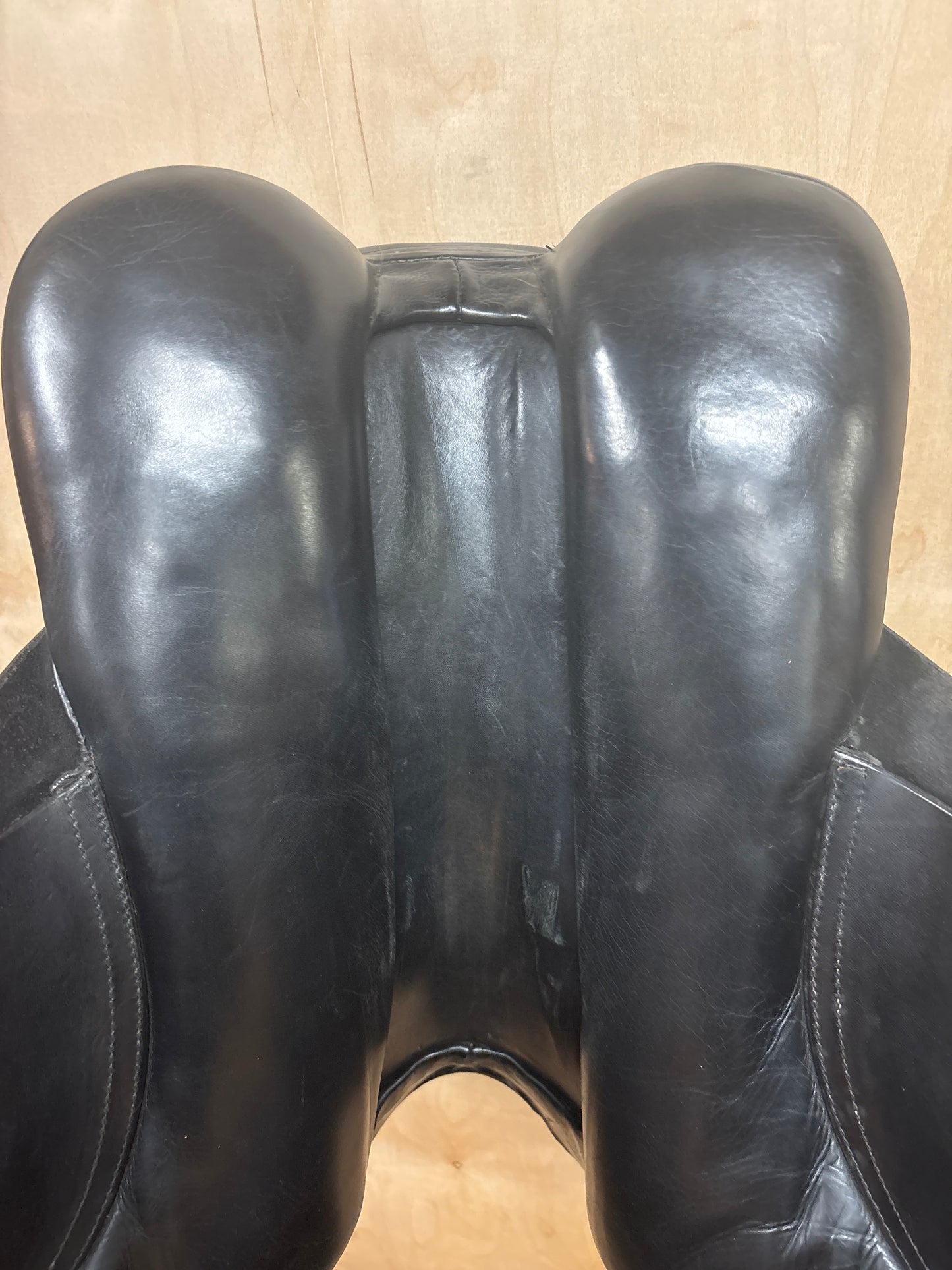 Anky Dressage Saddle-Black-18”-Medium Wide