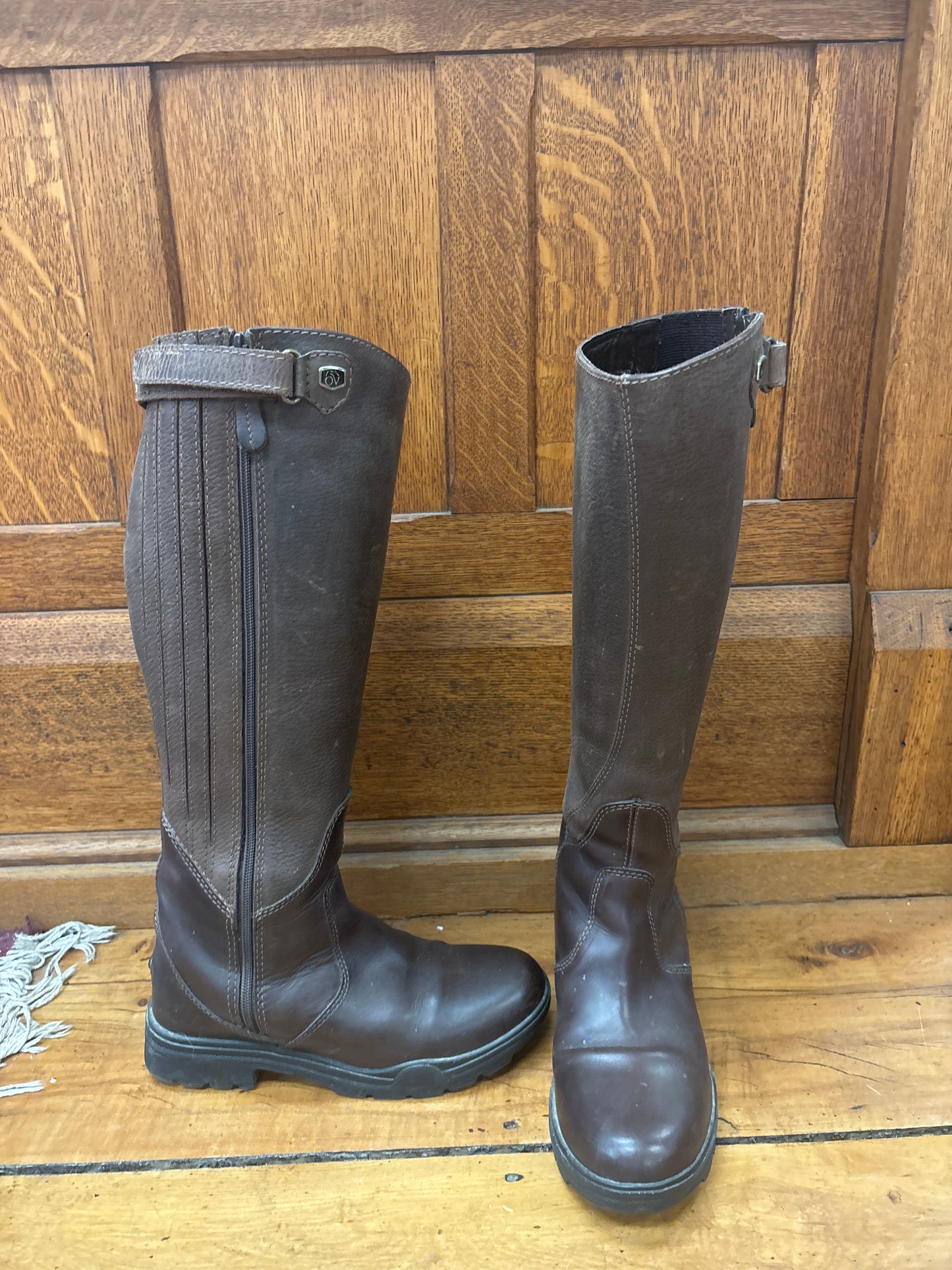 Ovation Waterproof Boot-Brown-39 Wide