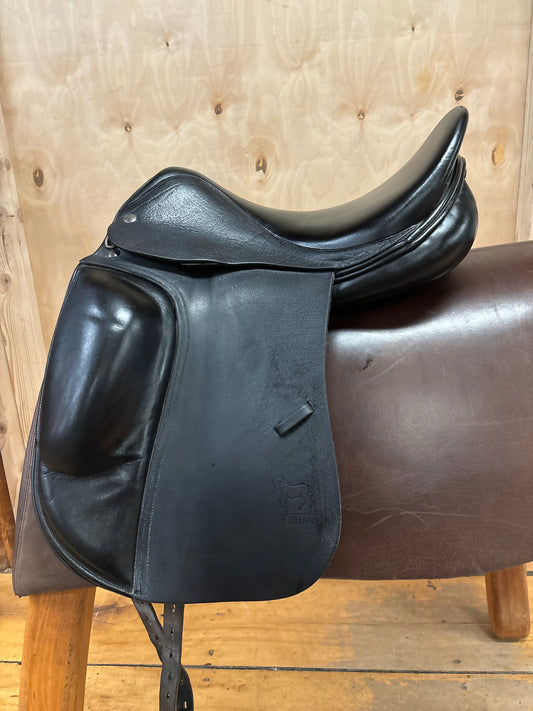 Verhan Dressage Saddle-17.5"-Medium Wide-Black