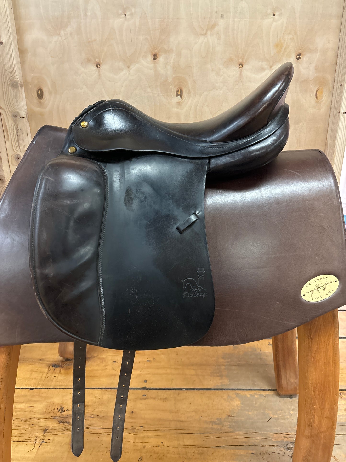 Prestige Dressage Saddle-18”-33cm-Brown