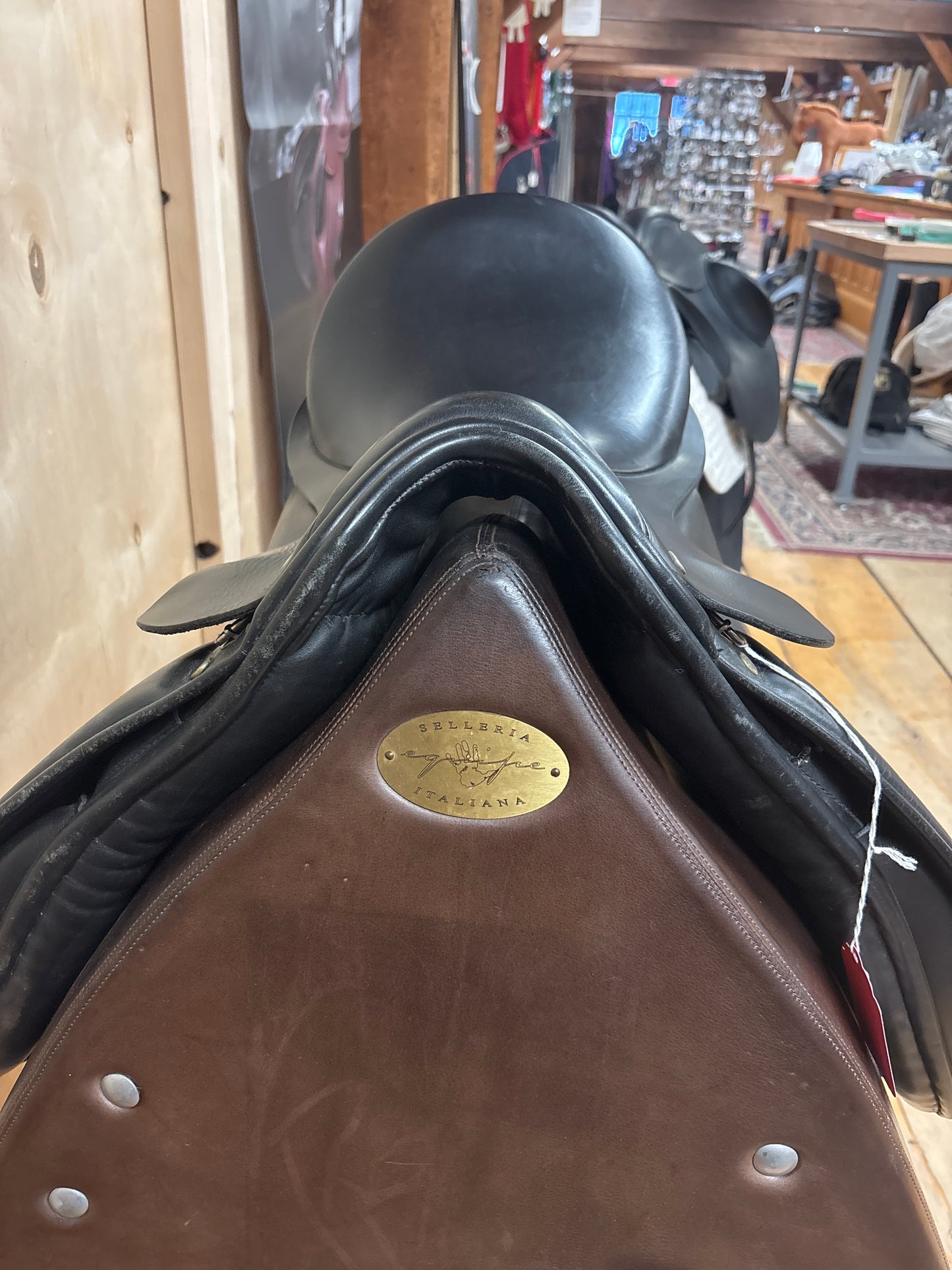 Moritz Dressage Saddle-Black-17.5”-Regular