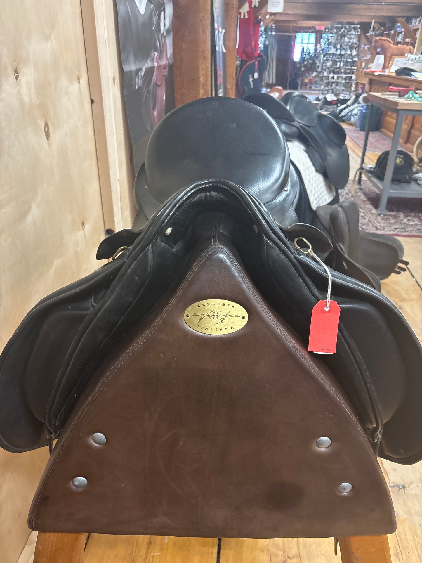 Albion SLK Dressage Saddle-Black-18”-Medium Wide