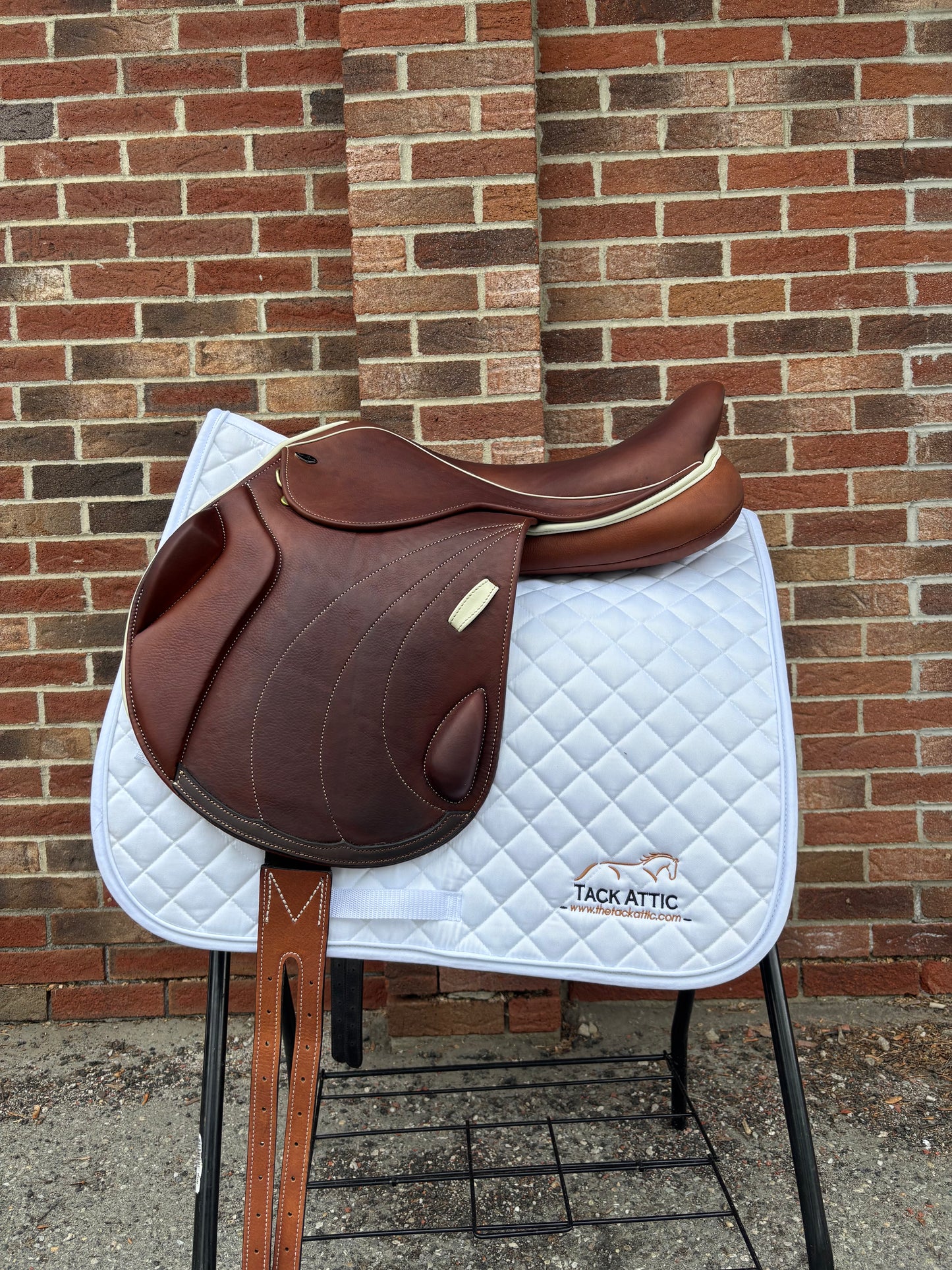Santa Cruz Saddlery Barocca Eventing Saddle-Adjustable-17.5”