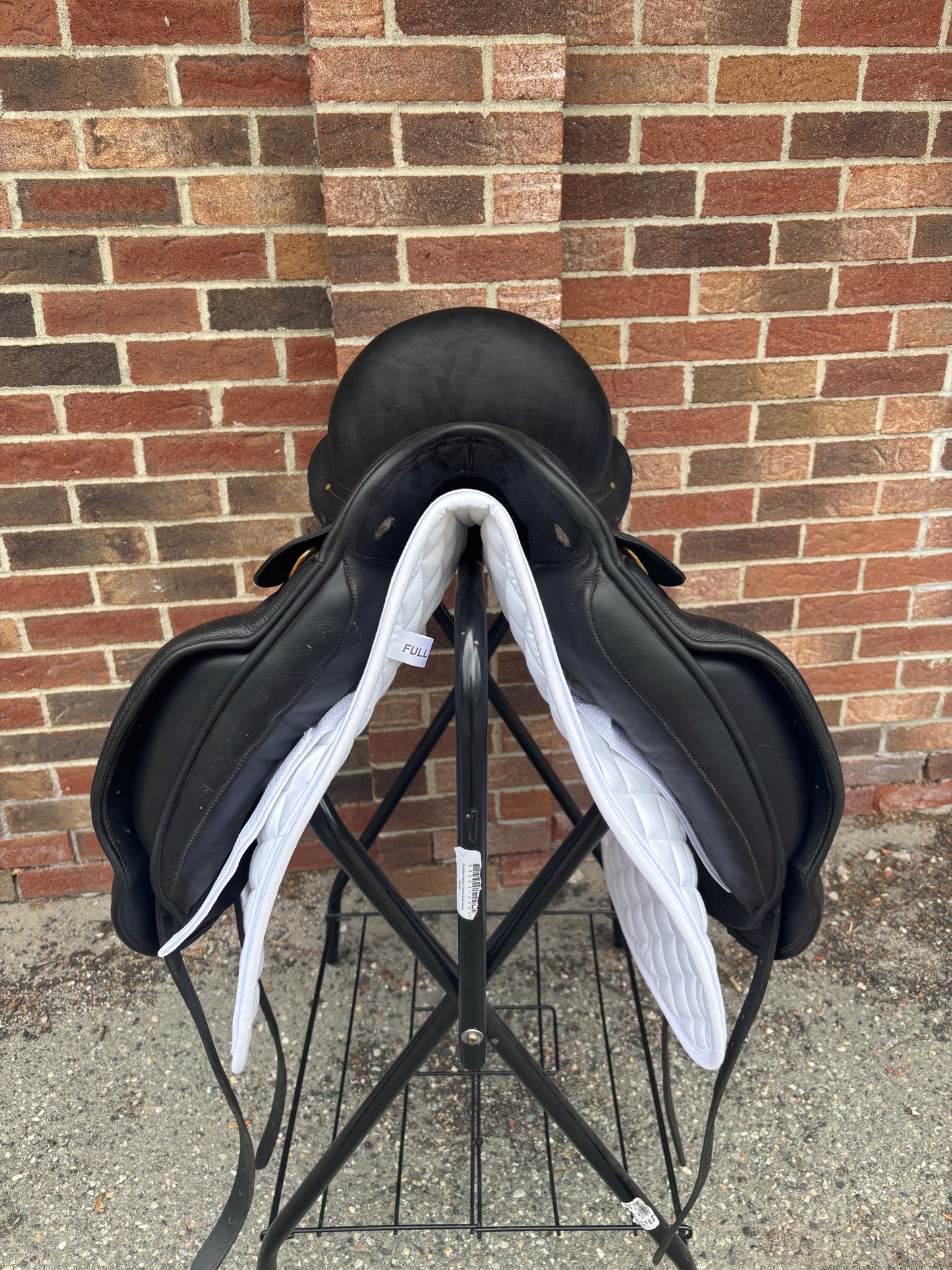 Albion SLK Dressage Saddle-Black-17.5”-Medium Wide