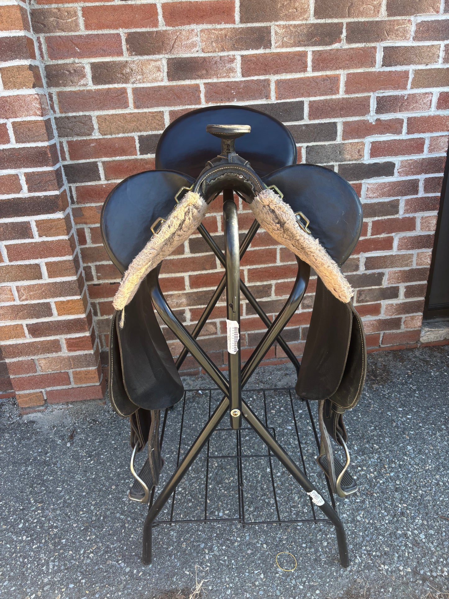 Australian Stock Saddle-Black-Medium Wide-16”