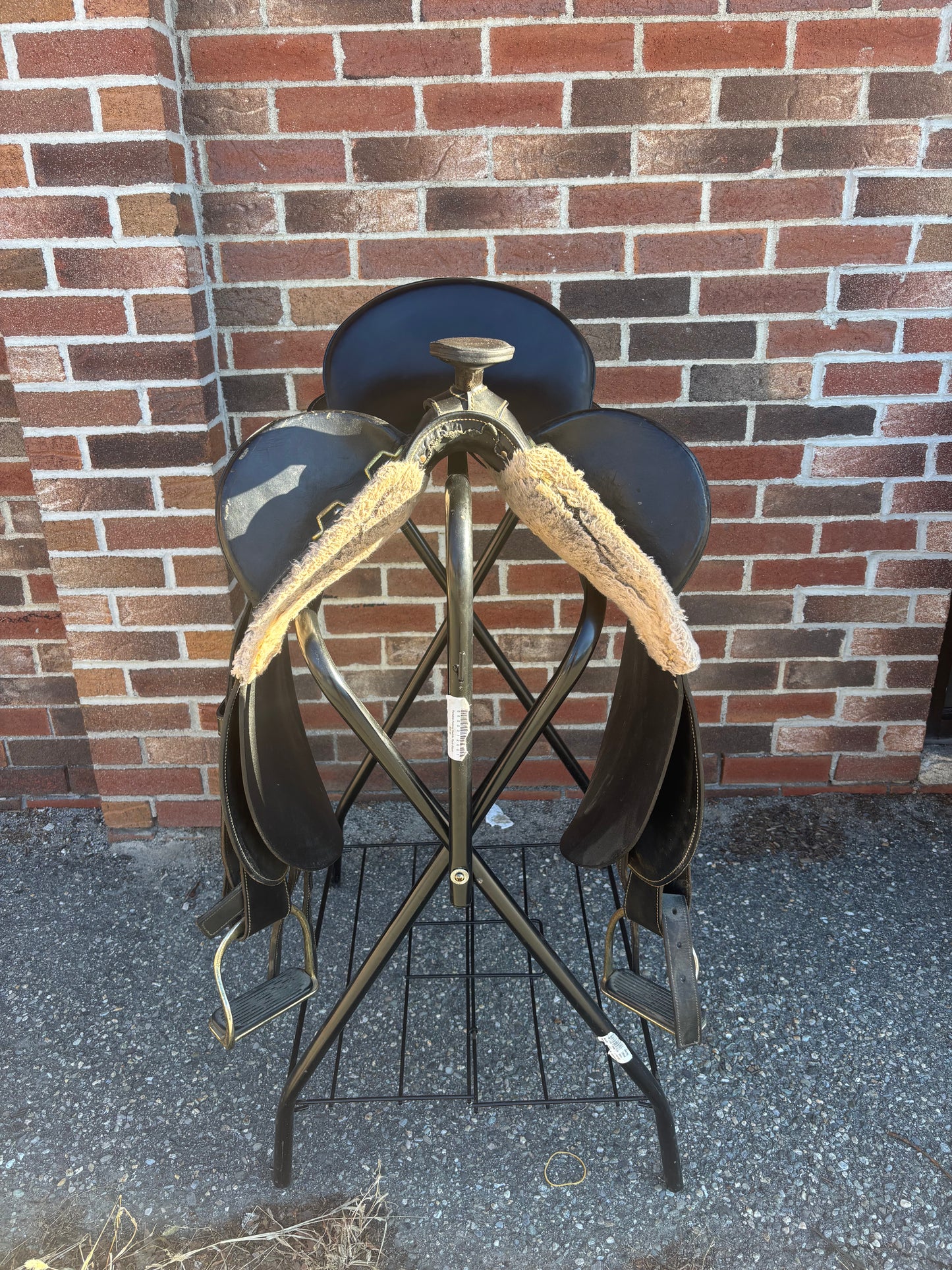 Australian Stock Saddle-Black-Medium Wide-17”