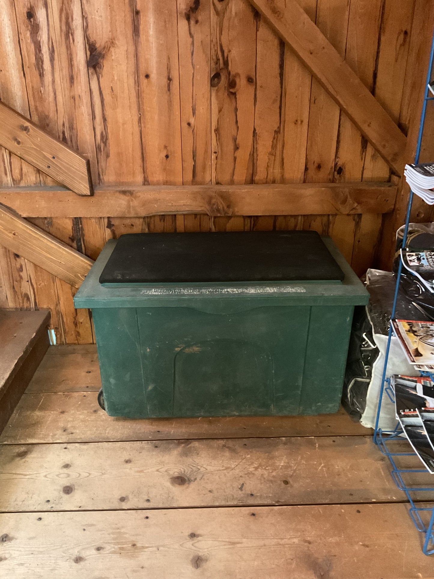 Tack Trunk-Green