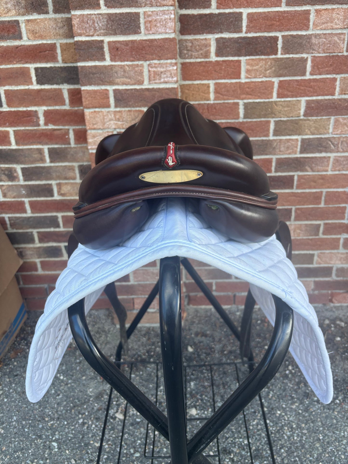 Equipe EK-Class Jump Saddle-17.5”-+1 +1