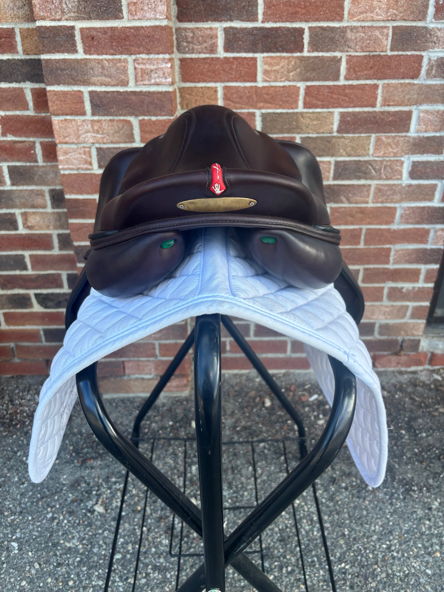 Equipe Evolution Jump Saddle-17.5”-+1 +1.5